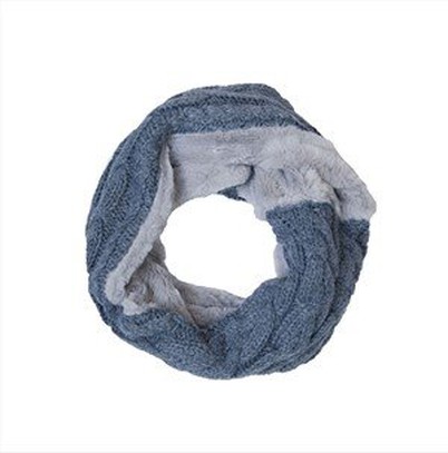 Knitting Lady Winter Scarves