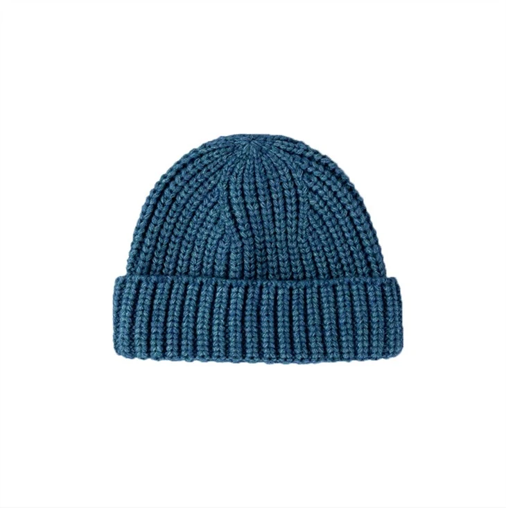 Unisex Fashion Plain Knitted Beanie