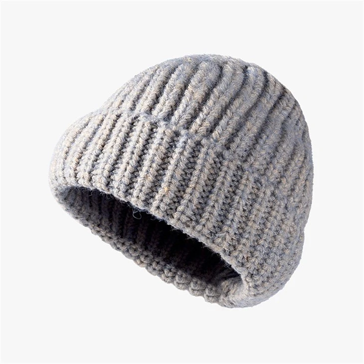 Unisex Fashion Plain Knitted Beanie